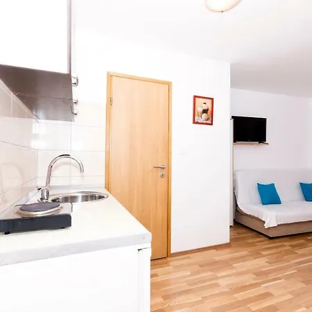 Aida Downtown Apartment *